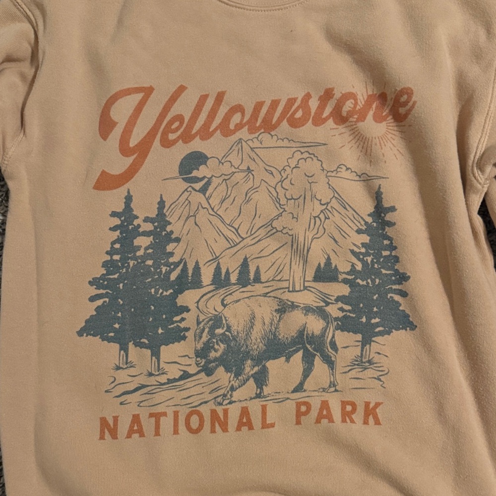 Yellowstone 🦬  Sweatshirt XS